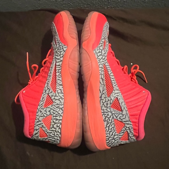 Retro 11 Low Crimson Flash Air Jordan Nike - Picture 4 of 11